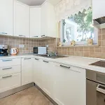 Five-bedroom In Nyaraló *