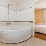 Five-bedroom In * Rogoznica