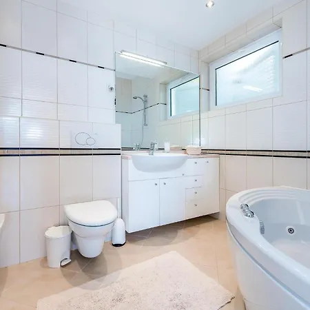 Feriehus Five-bedroom In *