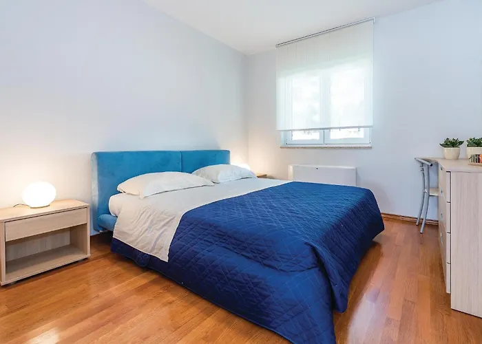 Five-bedroom In Dom wakacyjny Rogoznica (Sibenik-Knin)