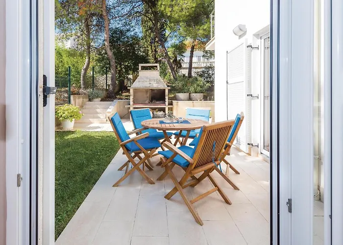 Five-bedroom In Casa de Férias Rogoznica (Sibenik-Knin)