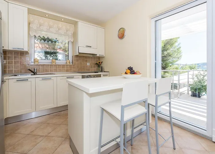 Five-bedroom In Dom wakacyjny