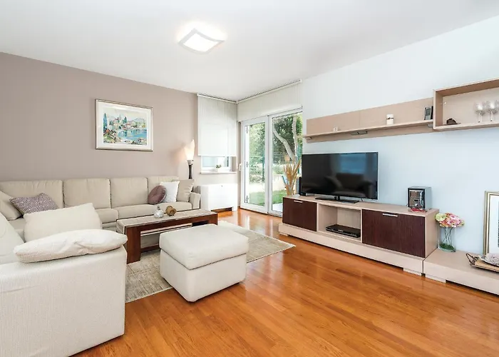 Five-bedroom In * Rogoznica (Sibenik-Knin)