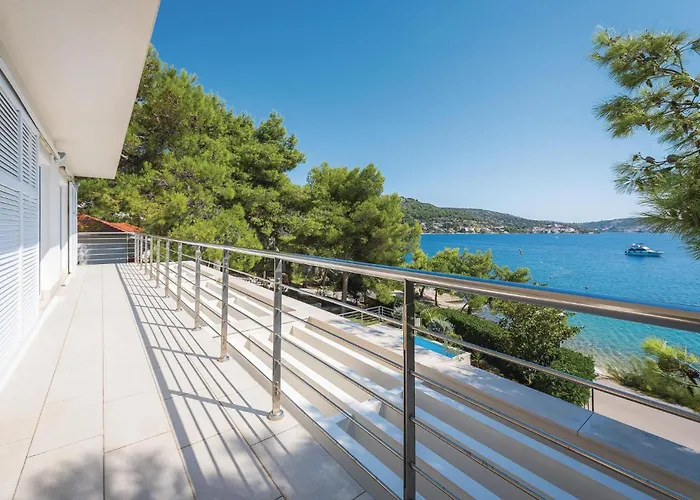 Five-bedroom In Casa de Férias Rogoznica (Sibenik-Knin)